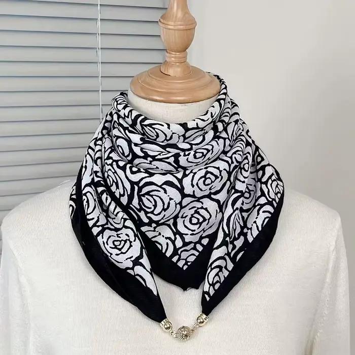 Nouvelle Écharpe Romantique à Imprimé Rose avec Boucle Magnétique Respirante, Facile à Porter, Échar