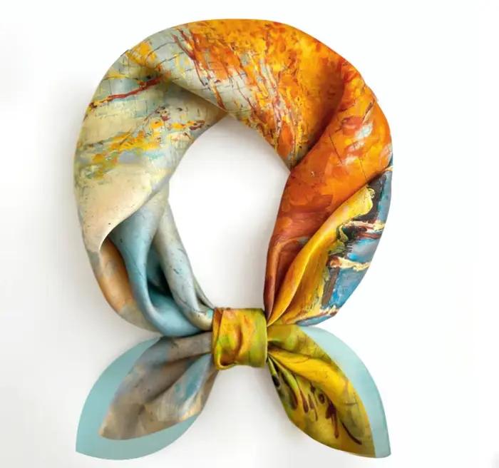 Foulard en soie imprimé pour femmes