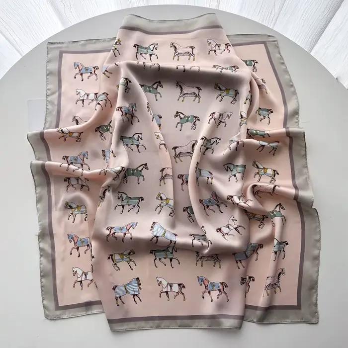 Foulard carré d'été pour femme en satin imitation soie