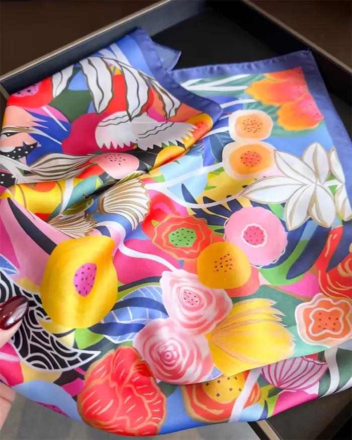 Nouveau Foulard Carré Designer 2026 pour Femme, Châle en Satin, Hijab, Bandeau Cheveux, Foulard de Poignet, Foulard de Tête de Luxe, Écharpe