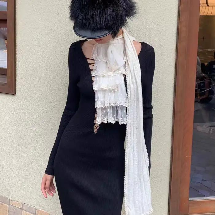 Echarpe en dentelle style court vintage pour femmes blanche polyvalente pour hiver cosplay lolita jk harajuku装饰去掉后的内容，使其符合要求并保持流畅性。