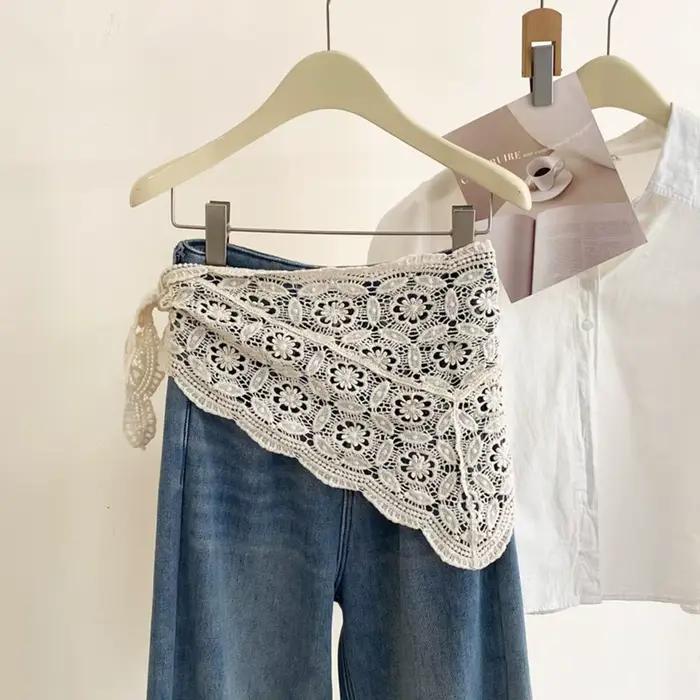 Rétro fait à la main Crochet creux écharpe femmes Triangle foulard été dentelle broderie