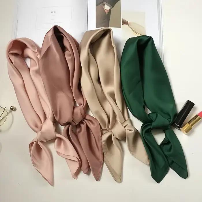 Foulard en soie 100% pour femmes style novelty taille 70x70cm pour mariage et occasions spéciales multicolore soyeux polyvalent