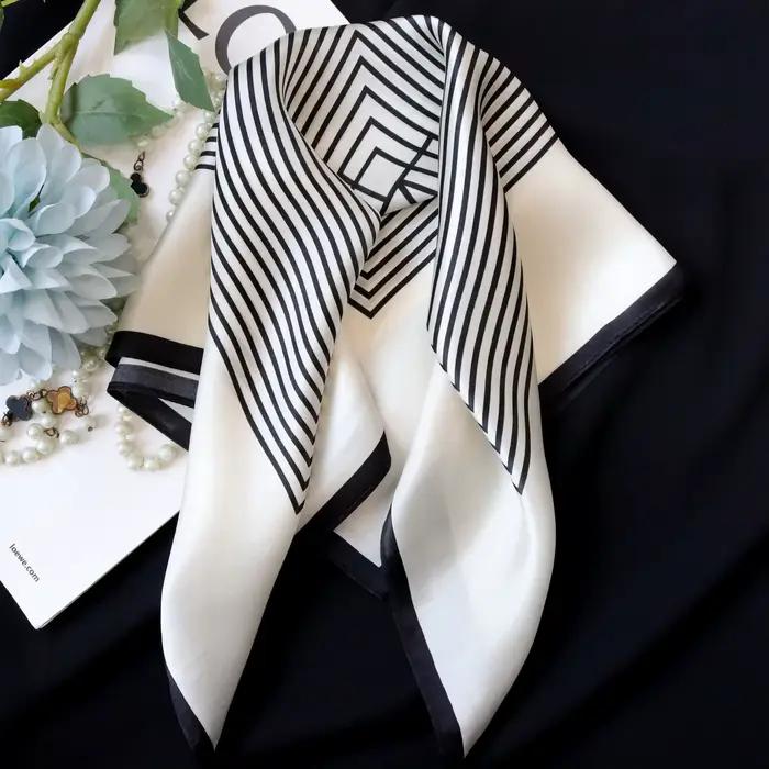 Foulard Vintage Noir Rayé Imprimé en Soie de Mûrier Accessoire de Costume Homme Occasions Spéciales Décontractées