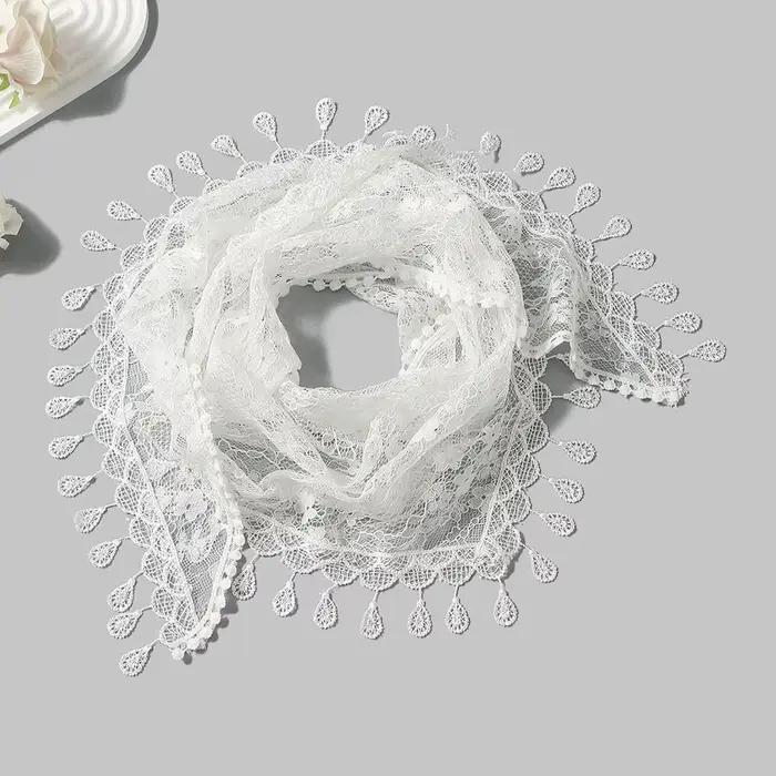 Foulard de tête vintage en dentelle à fleurs