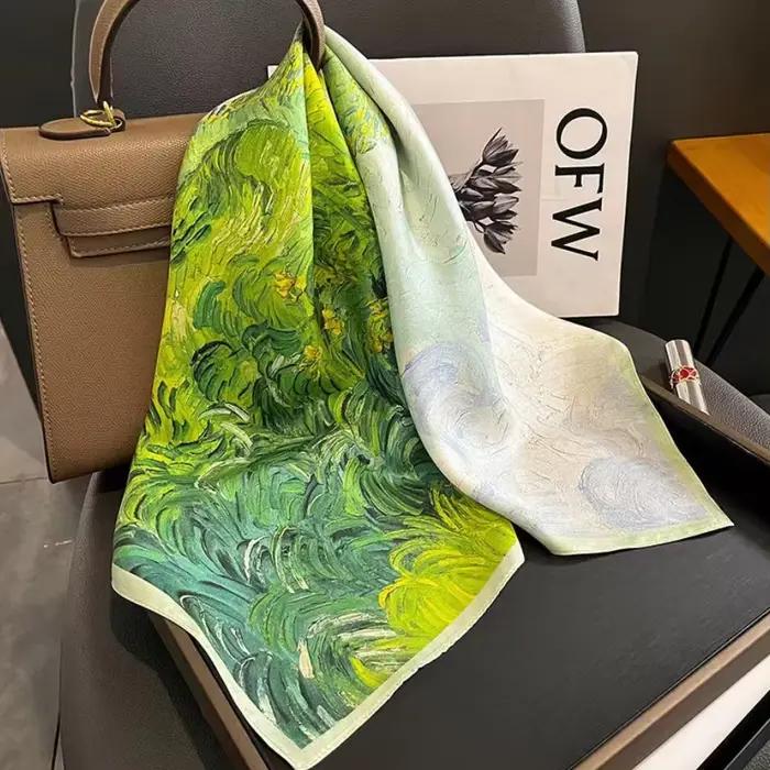 Foulard en soie imprimé pour femmes
