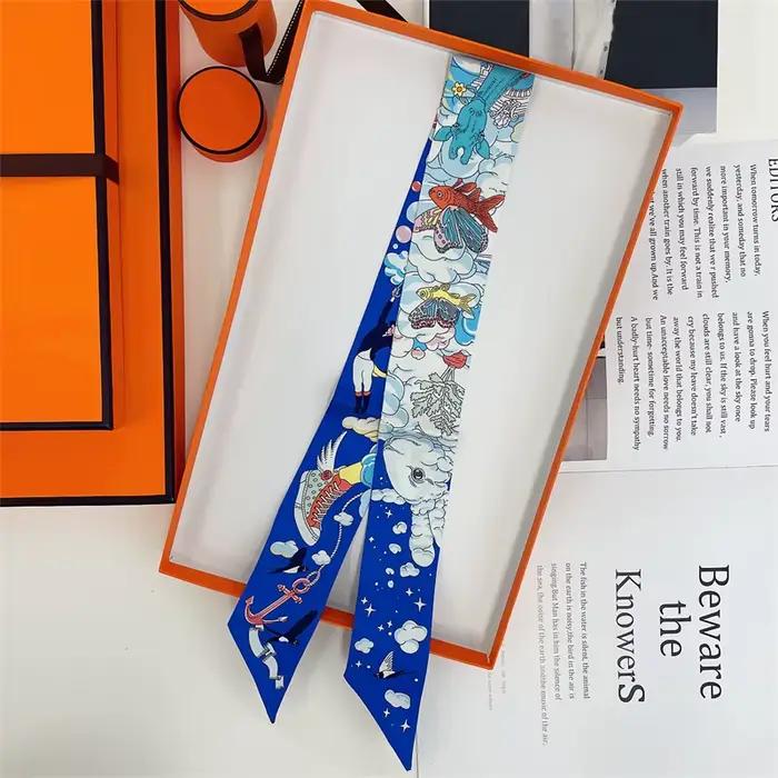 Foulard en soie de mûrier RUNMEI multifonctionnel avec motifs floraux pour femmes, élégant et polyvalent pour toutes les saisons et occasions décontractées
