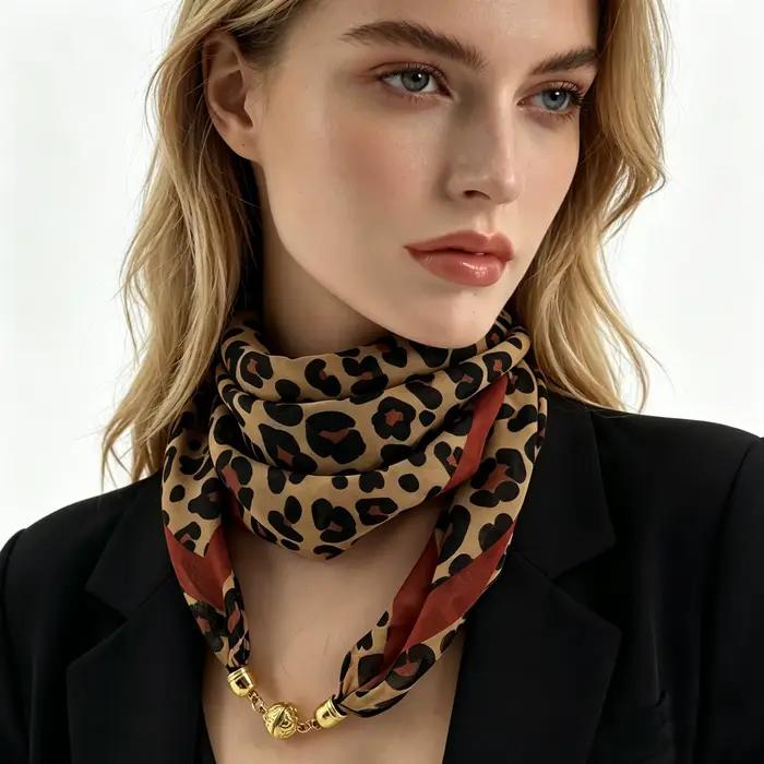 Écharpe à boucle magnétique imprimée léopard