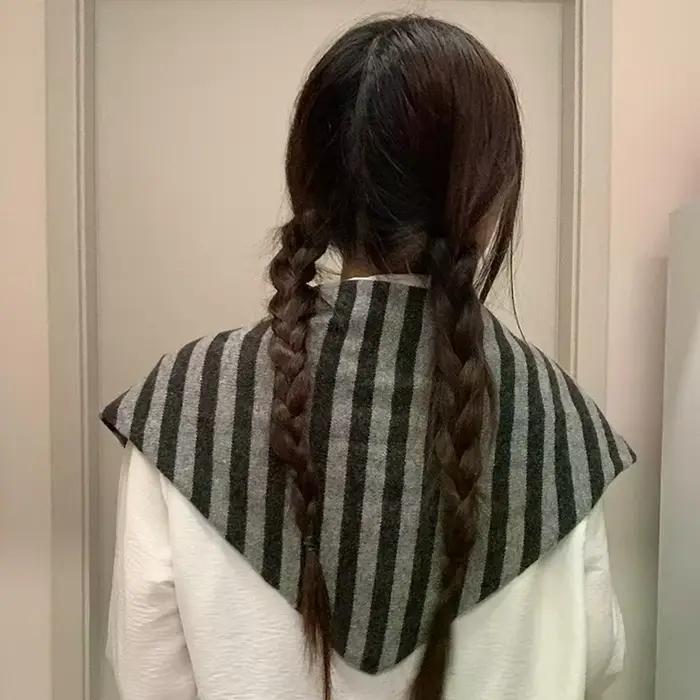 Écharpe Triangle Rayée pour Femme Polyvalente Chaude Automne Hiver Occasions Spéciales ```