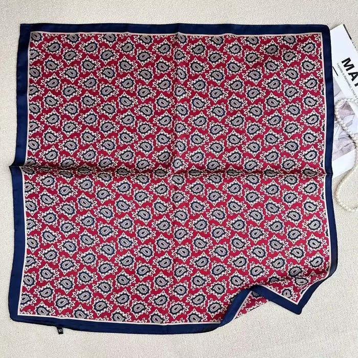 Écharpe carrée en polyester motif cajou muté couleur vin rouge pour femmes polyvalente printemps été