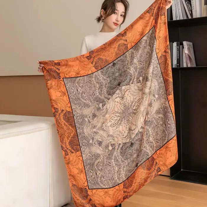 Foulard carré imprimé cheval de luxe