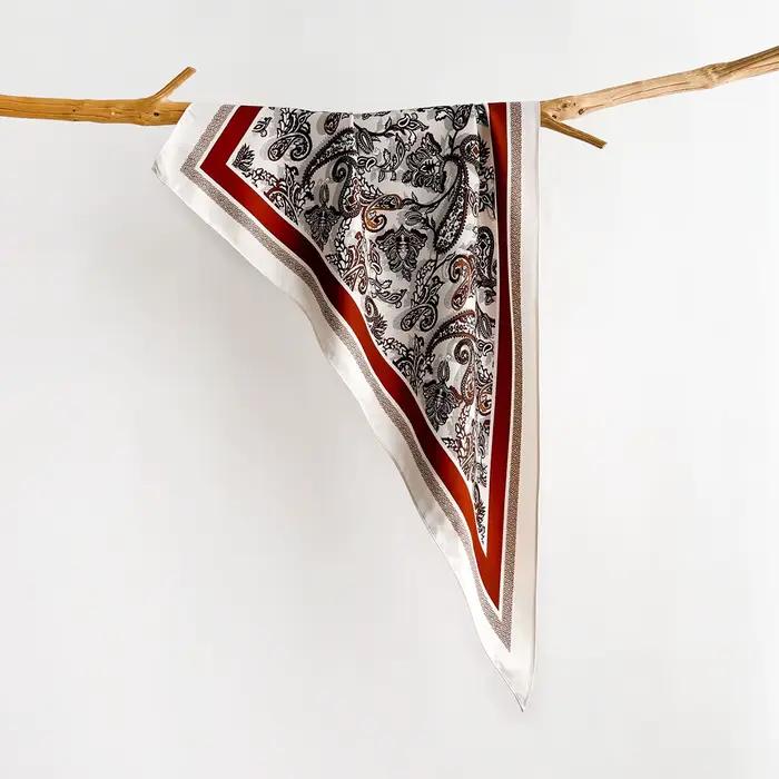 Écharpe carrée imprimée rétro pour femmes, foulards en satin doux, bandanas, hijab de luxe, foulard élégant, châles