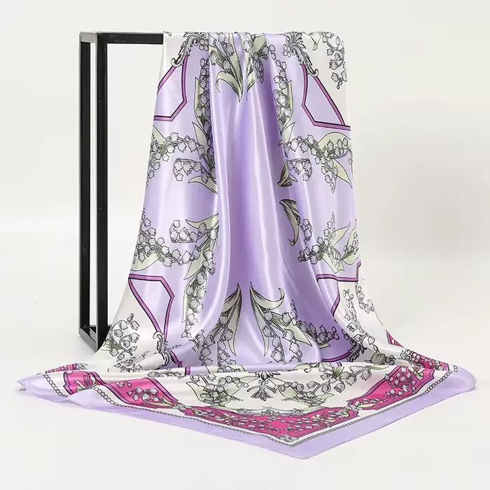 Foulard carré en soie pour femmes