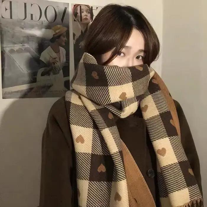 Nouvelle écharpe à carreaux tissée pour femmes en automne et en hiver