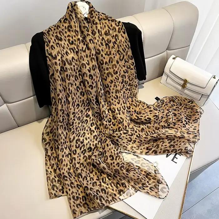 Écharpe en polyester imprimé fleuri multifonction pour femmes, châle de protection solaire, bandeau, four seasons, look décontracté à offrir