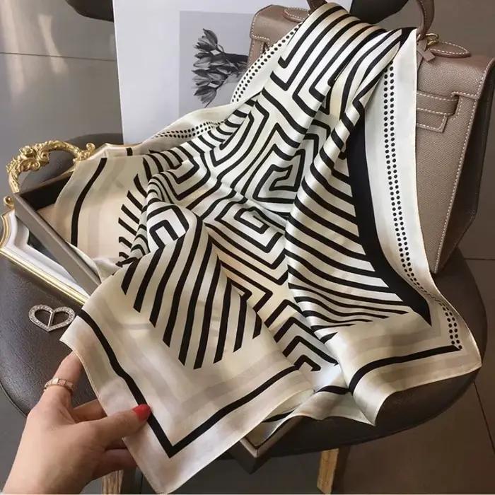 Foulard carré 100% soie véritable pour femmes