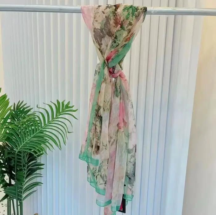 Écharpe en polyester imprimé fleuri multifonction pour femmes, châle de protection solaire, bandeau, four seasons, look décontracté à offrir