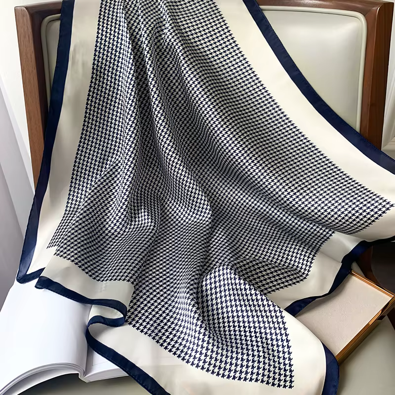 Foulards de mode pour femmes châle imprimé soie Satin Hijab écharpe femme Bandana 70*70 cm marque de