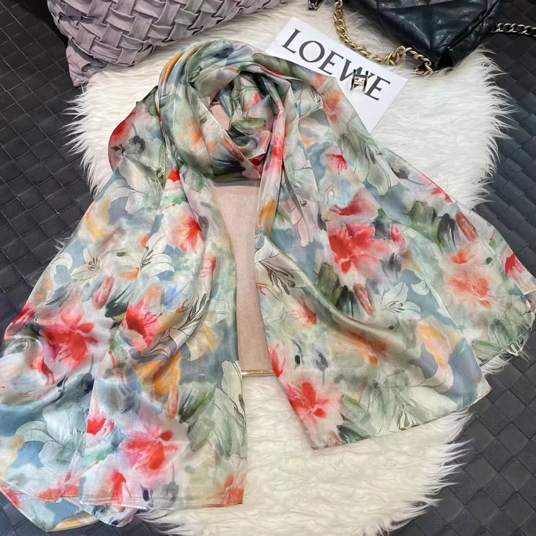 Mode kaki rose 100% Foulard en soie Cape Bufandas mode Hijab conception florale longue foulards enve