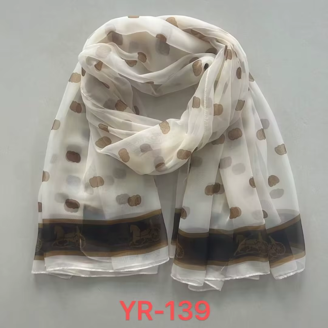 Élégant foulard de plage ultra-soyeux en fibre de polyester haut de gamme, protection solaire pour l