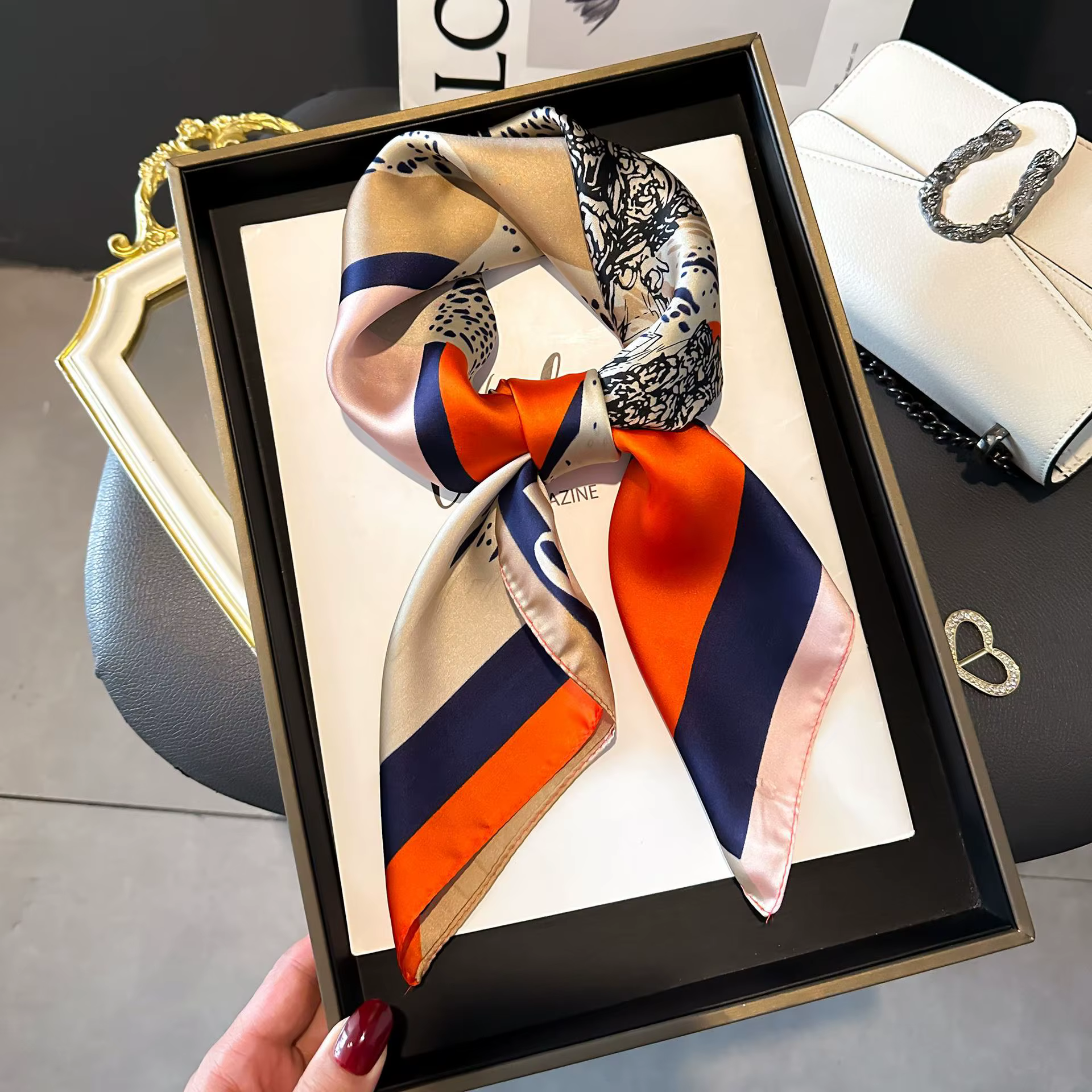 Foulard carré en soie motif cheval de luxe pour femmes, bandeau en Satin doux, Foulard de bureau, Hi