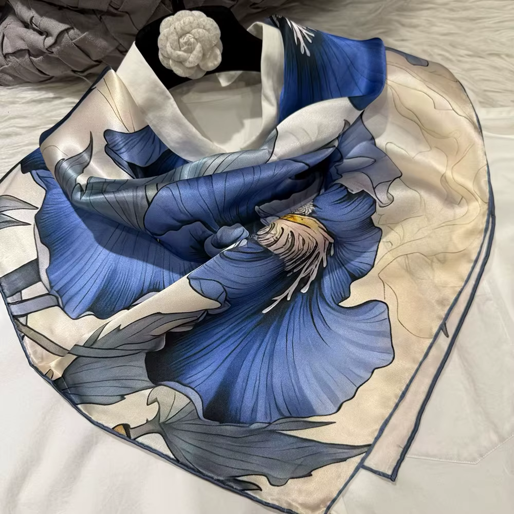 [BYSIFA] Foulard carré en soie 100% pour femme, bleu et blanc, pour le printemps, l'automne et l'hiv
