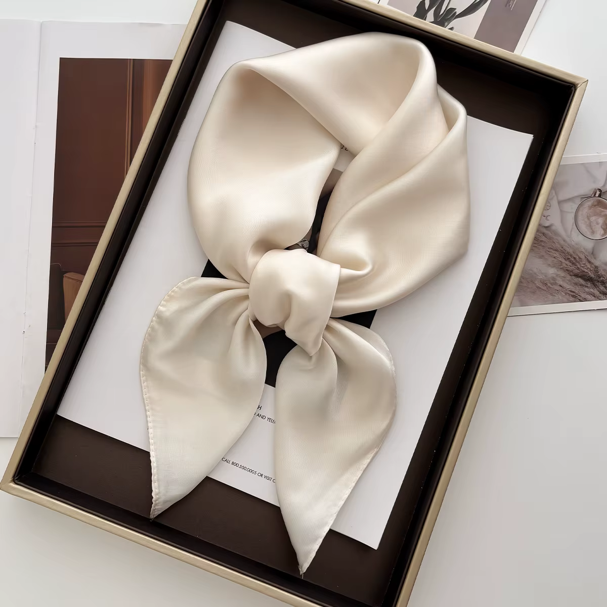 Petit foulard carré en Satin doux de 70cm, imprimé géométrique, Protection du cou, écharpe chauffe-c
