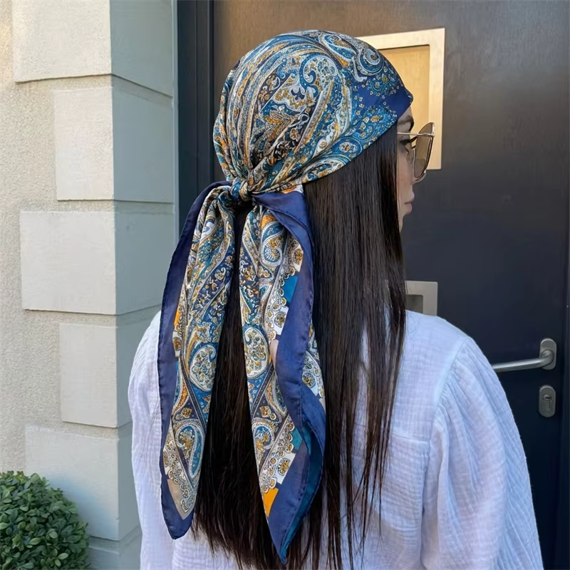 Foulard carré en Satin de soie pour femmes, Foulard de plage, Bandana pour dames, bandeau pour cheve