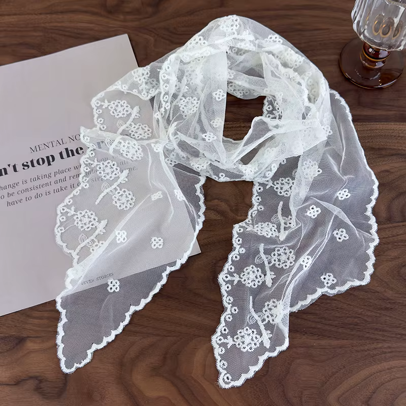 Nouvelle écharpe coréenne brodée de dentelle : élégante, tendance et polyvalente – longue, unie, lég