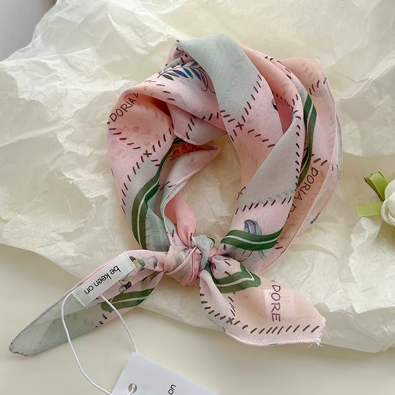 1 écharpe en soie pour femme, respirante, douce, à la mode et décorative, écharpe carrée polyvalente
