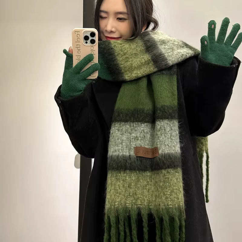 Écharpe pour femmes hiver rayé horizontal Mohair Version coréenne polyvalent étudiant haut de gamme