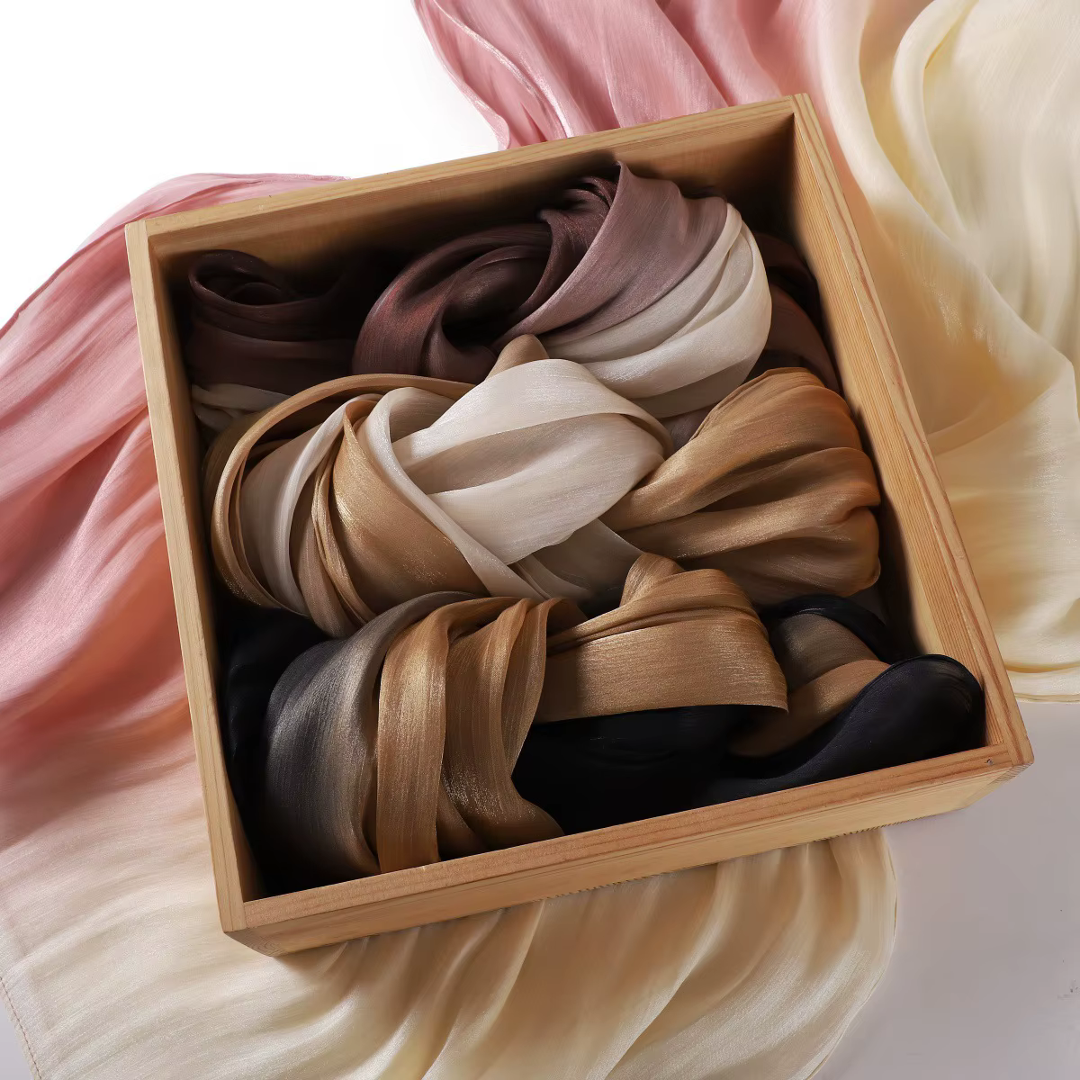 Foulard de luxe en Satin de soie, dégradé de couleur, brillant, lisse, froissé, châle, protection so