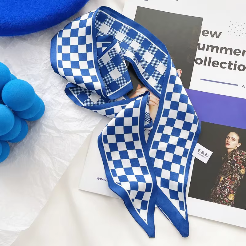 Écharpe en Soie Chic et Tendance pour Femme, Style Bohème Unique, Foulard Vintage Bohème en Soie, Id