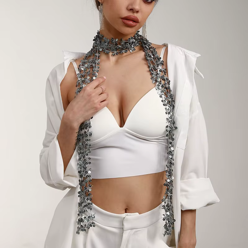 Écharpe pour femme à sequins brillants, motif floral ajouré, tour de cou fin orné de paillettes, acc