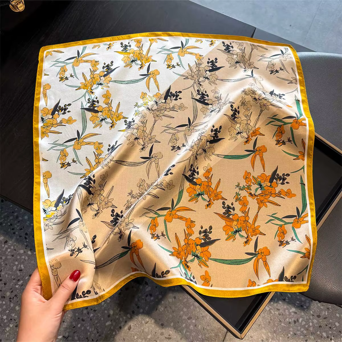Foulard Chic en soie de mûrier pour femmes, petit carré, cheveux, main, poignet, mode imprimée, Band