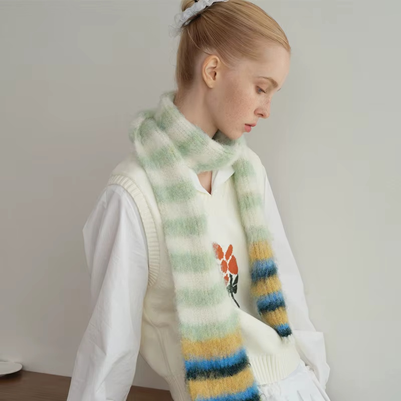 Écharpe en peluche rayée pour femmes, Design de Niche, sens Spice Girl, décoration polyvalente, Vers