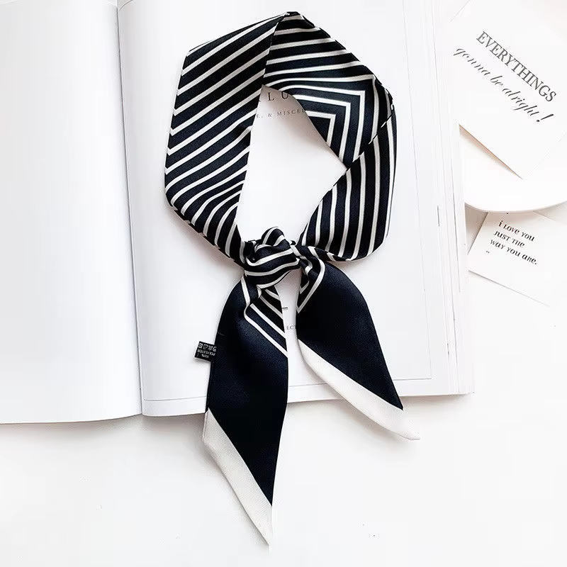 Petit foulard en soie à rayures simples pour femme, style bandeau Kawaii, idéal pour le quotidien, l