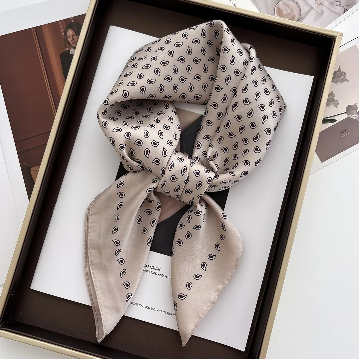 Foulard carré pour femme en satin doux à imprimé floral, écharpe, bandana, accessoire pour cheveux, 