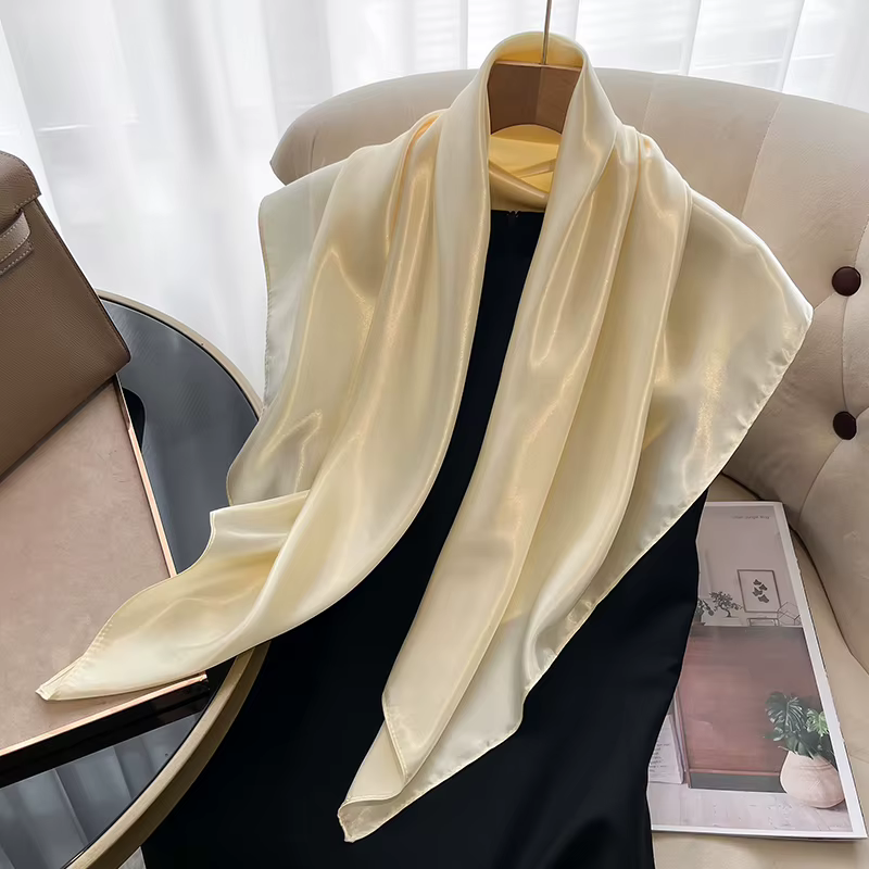 2025 nouvelle couleur unie mode élégant châle carré écharpe pour les femmes été protection solaire H