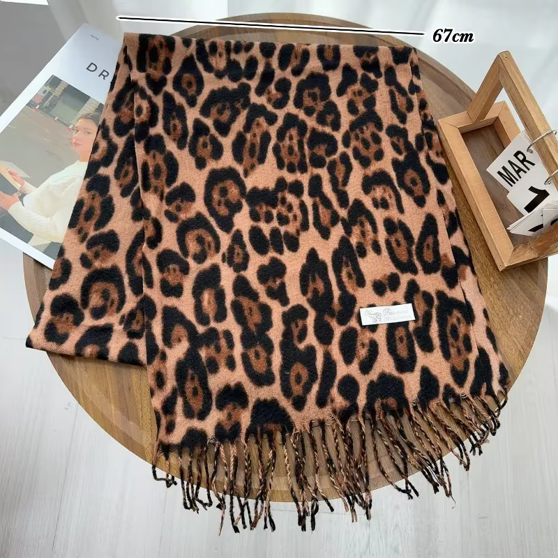 Écharpe rétro en soie à motif léopard, légère, douce et chaude, accessoire de mode pour femmes et ho