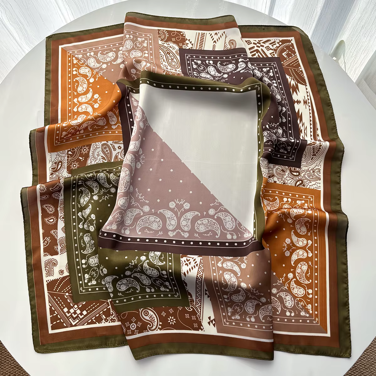 Écharpe carrée à imprimé paisley pour femmes, foulards élégants en imitation soie, bandanas, hijab d