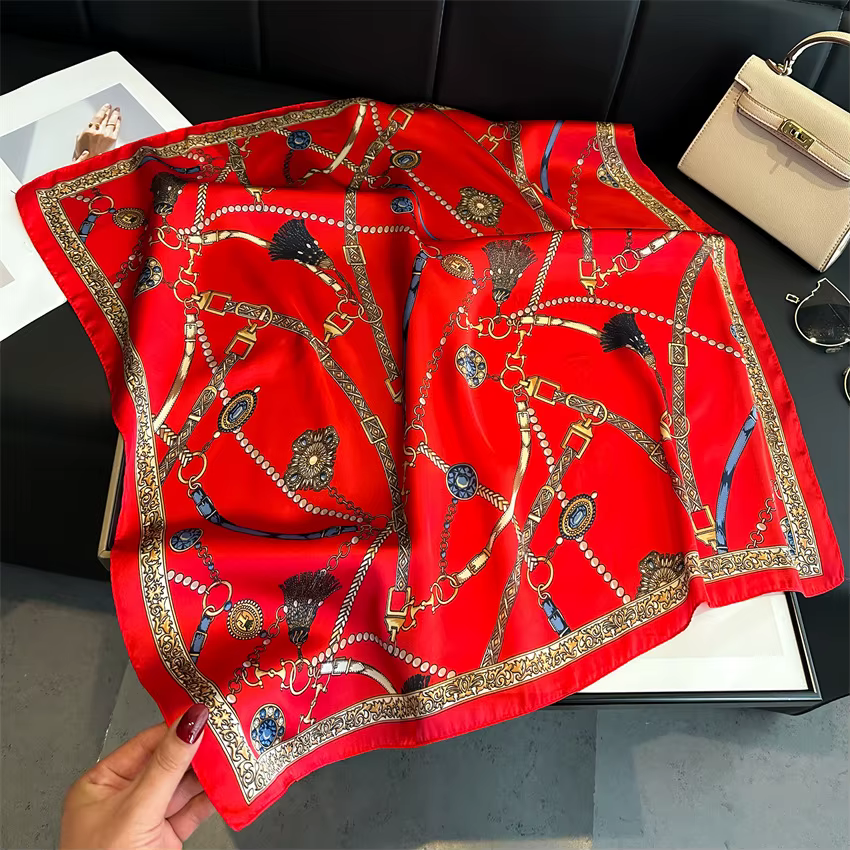 Petite écharpe carrée imprimée chaîne de luxe, fausse soie, foulard de cou fin, mode protection sola