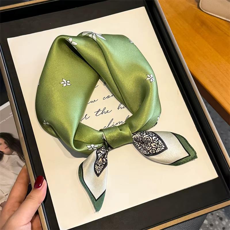 100% foulard en soie Bandana femmes foulards carrés foulard vert mûrier soie printemps mode luxe hau