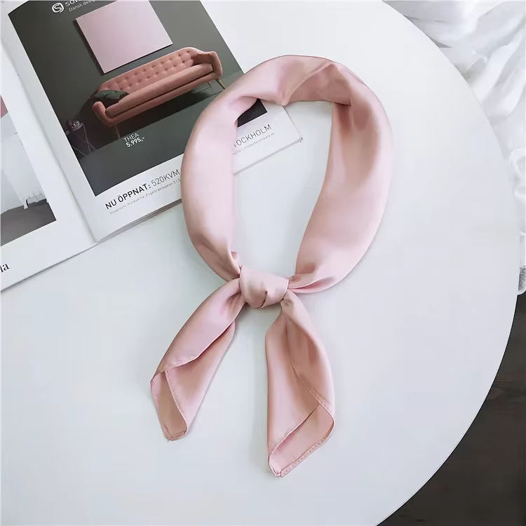 Mode solide foulard femmes foulard pour cheveux rose vert blanc soie cou écharpes femme 70 cm * 70 c