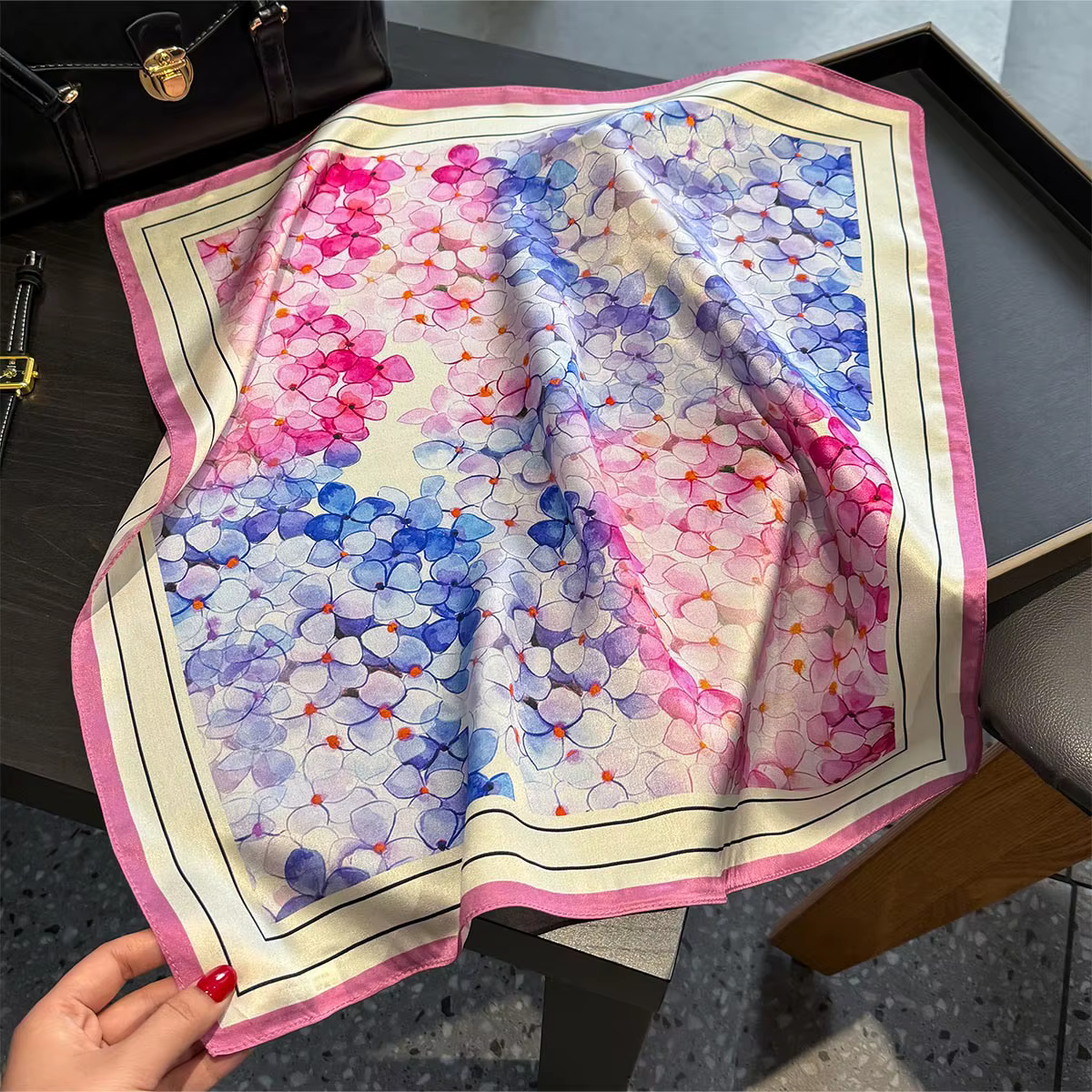 100% foulard en soie femmes petit 53cm carré Vase imprimé foulards cou cheveux main poignet Bandana 