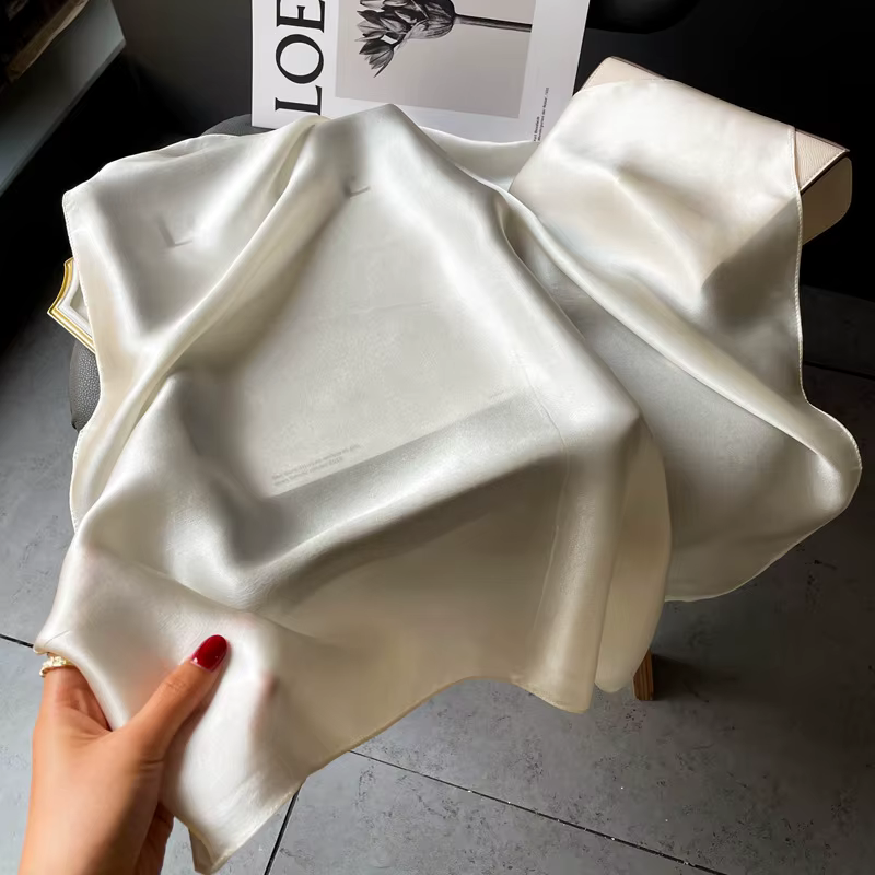 Mode 100% véritable Foulard en soie femmes châles enveloppes pour dames Foulard foulards Pashmina fe