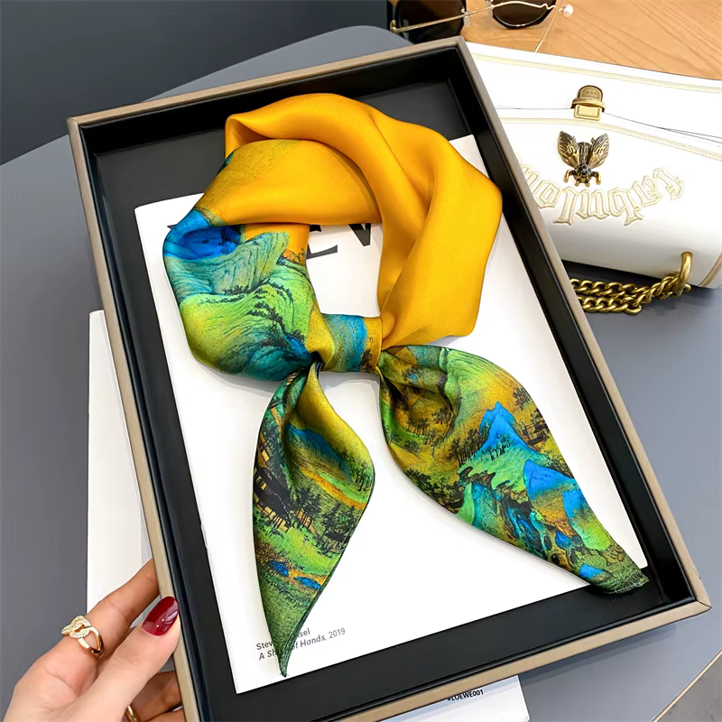 100% Foulard en soie véritable nouveau 70CM châle naturel enveloppes femmes dames mode foulards Foul