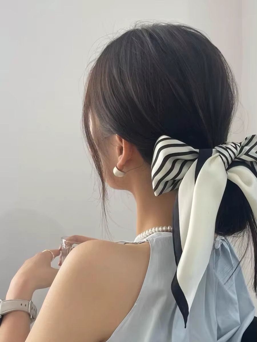 Foulard en soie rayé noir et blanc pour femmes, foulard carré à la mode, Design Simple, 100% soie de