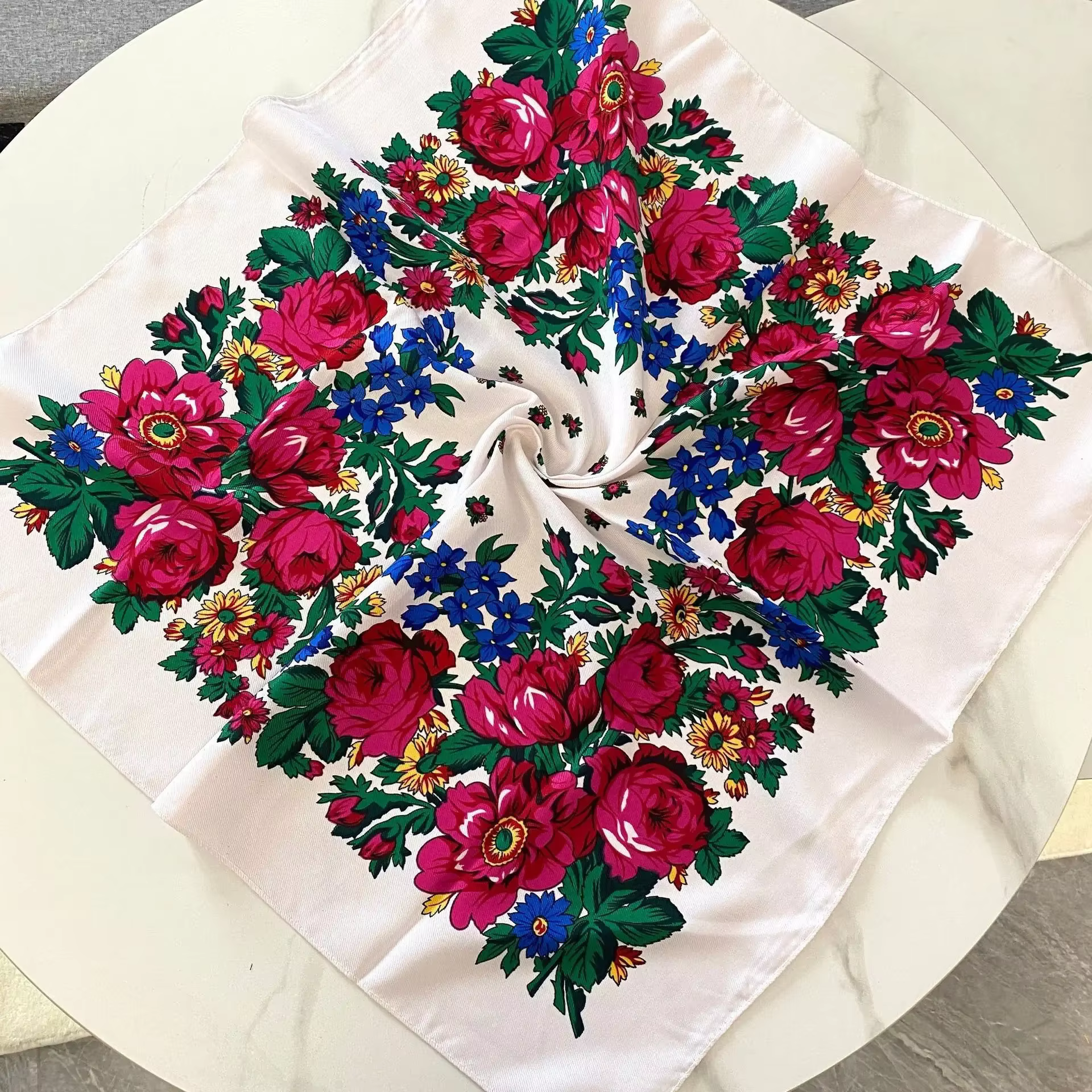 Double sergé populaire confortable valeur vente chaude foulard en soie 70 cm coton carré loisirs châ