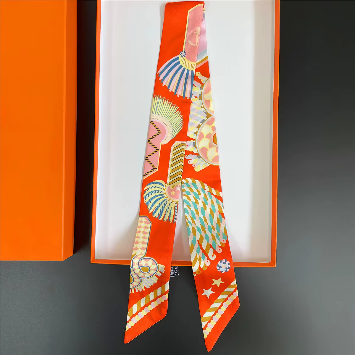 Marque Design sergé 100% Foulard en soie de luxe mode écharpe femmes Foulard maigre sac foulards nou